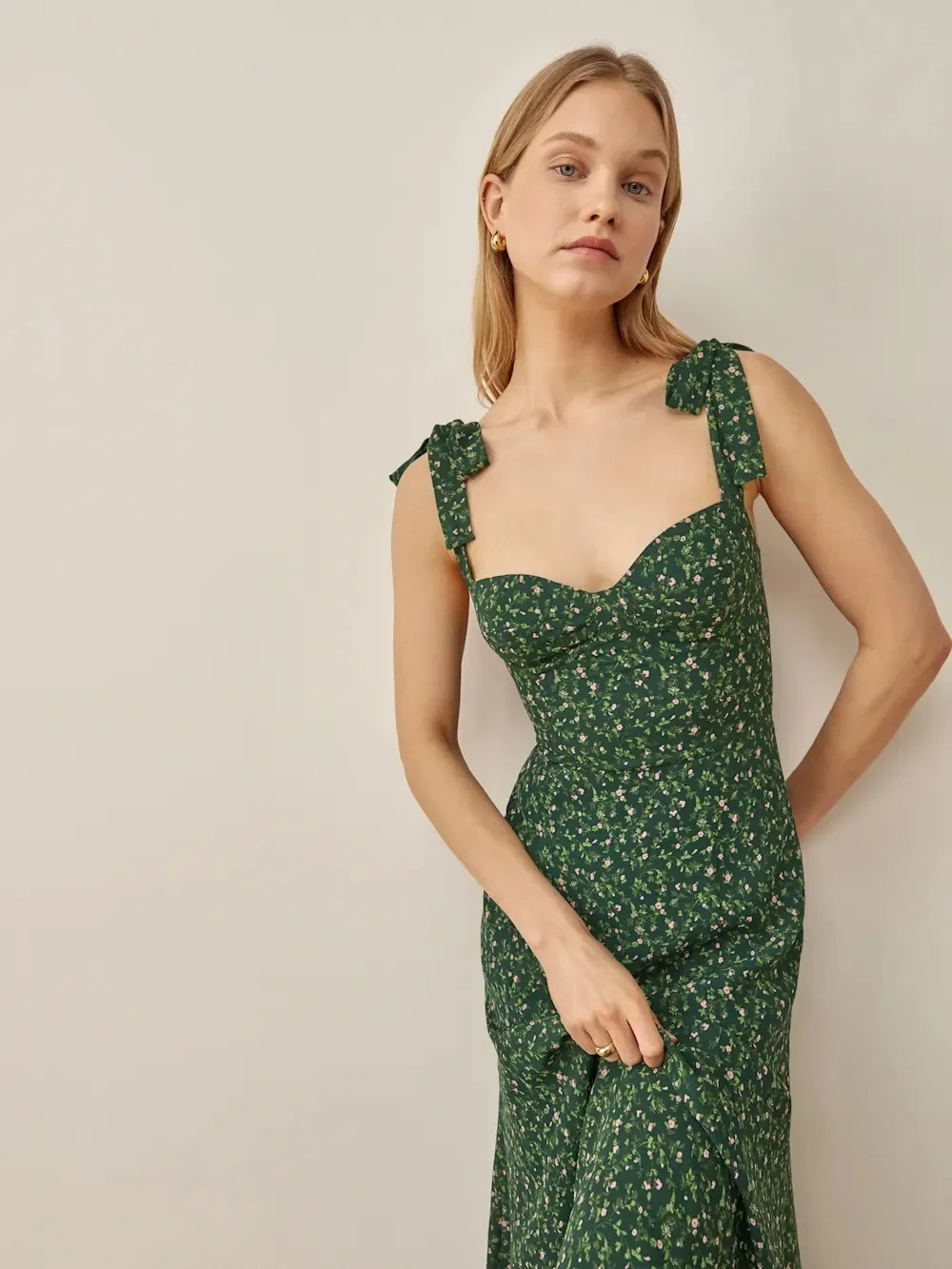 Reformation Nadira dress in Coriander Floral Green 4 - Picture 2 of 9